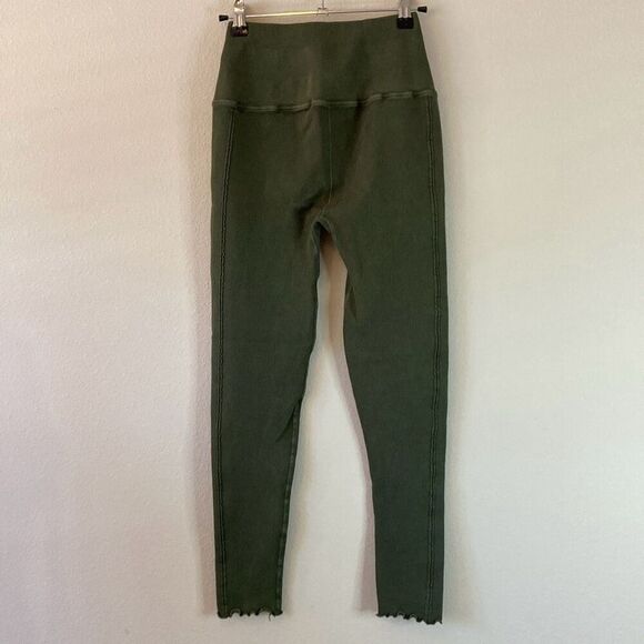 Slightly flawed- Daily Practice by Anthropologie Frill High Rise Leggings NWT - Picture 1 of 10